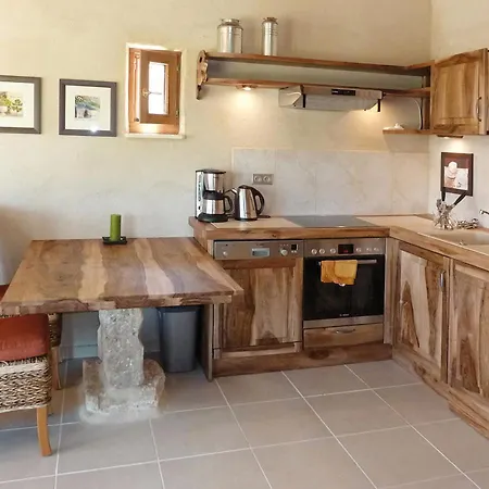 Apartment Amoureux: Gourmet Paradise With Wine & Meat Tasting